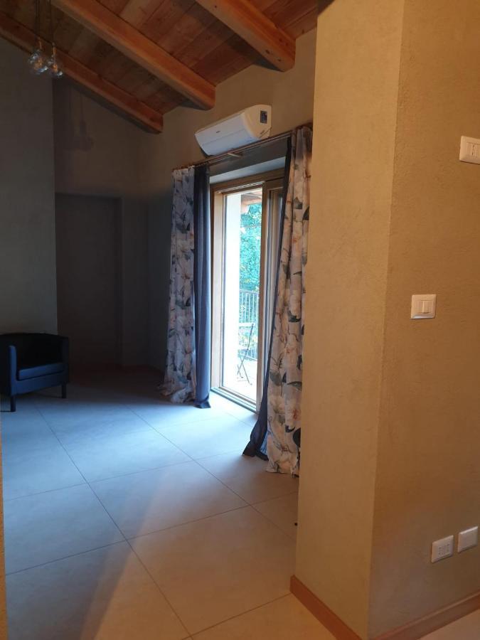 L'Uovo E La Faina Bed & Breakfast Busca Екстериор снимка