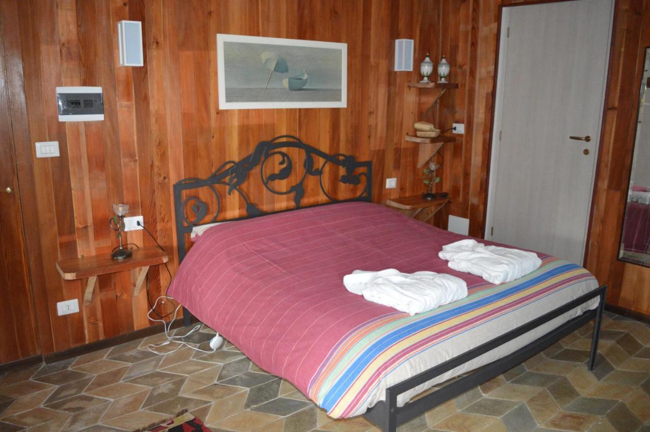 L'Uovo E La Faina Bed & Breakfast Busca Екстериор снимка