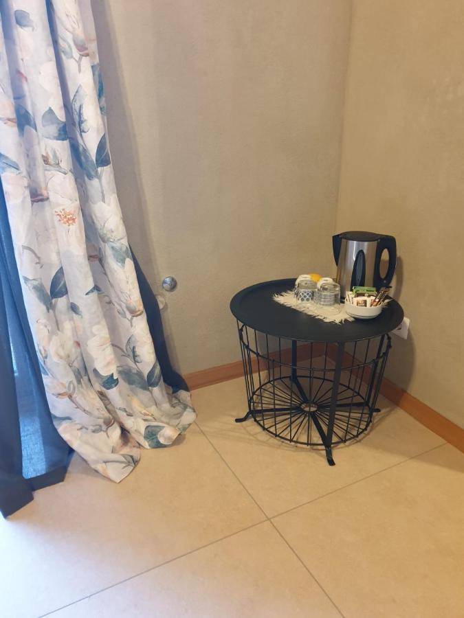 L'Uovo E La Faina Bed & Breakfast Busca Екстериор снимка
